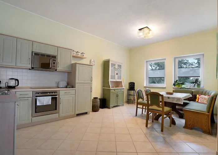 Entdecken شقة فورست